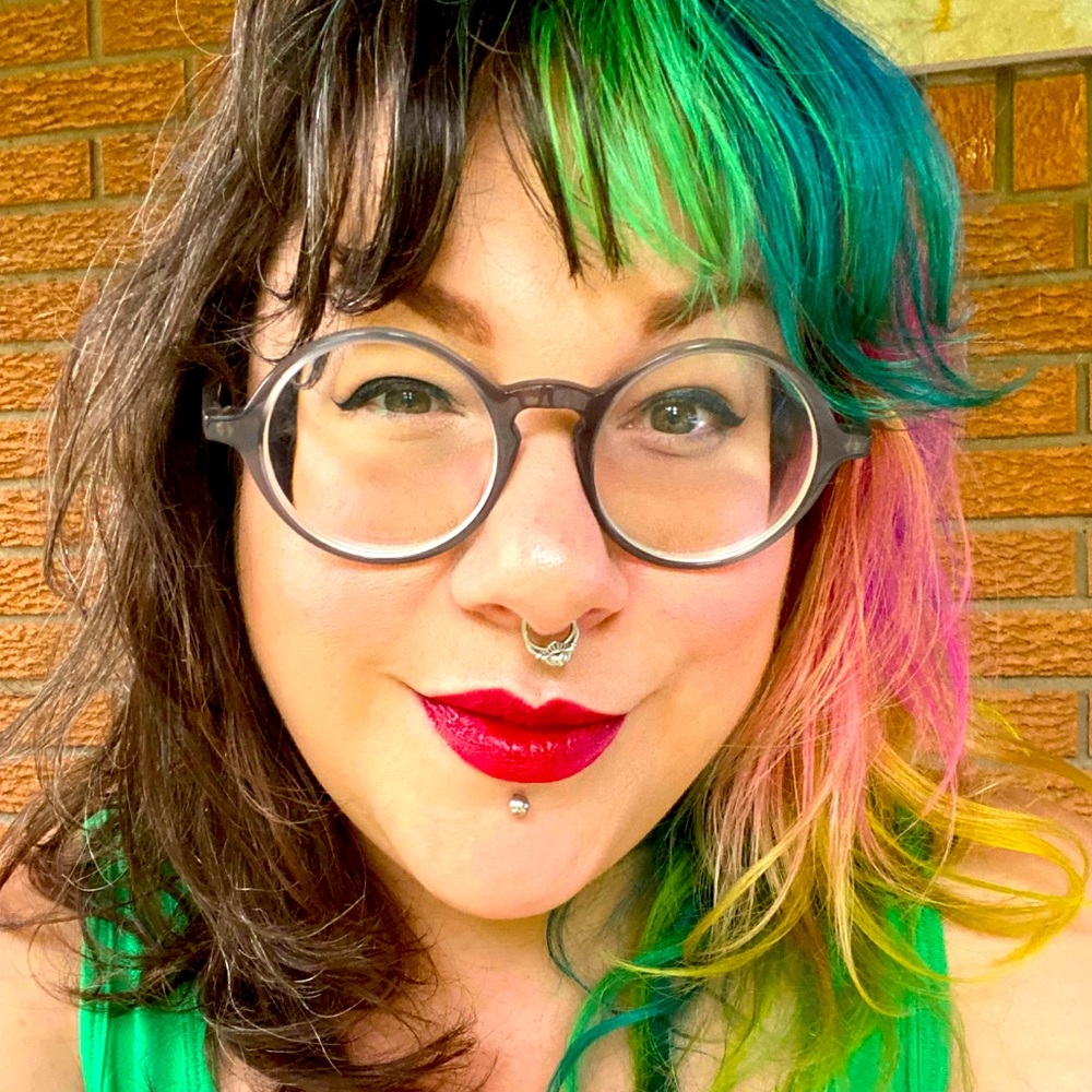 Meet your Posher, Tiffany